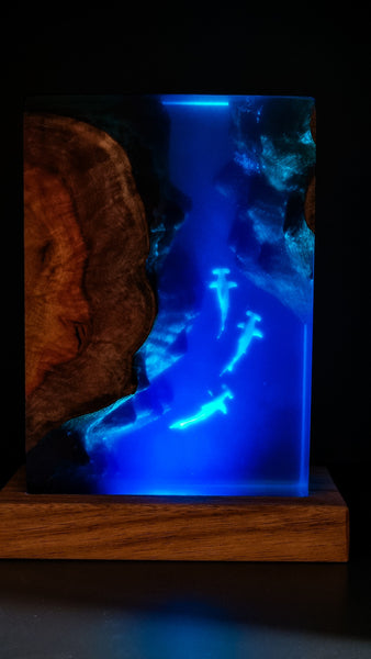 Underwater Lamp with 3 hammerhead sharks