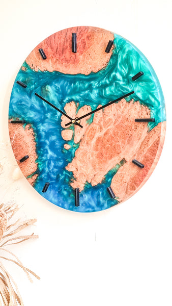 Wood and resin wall clock 40cm