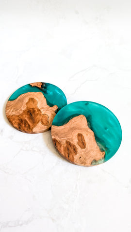 Round Wood and Resin Coasters in Green 2p