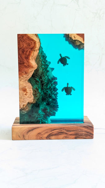 Underwater Lamp with sea turtles