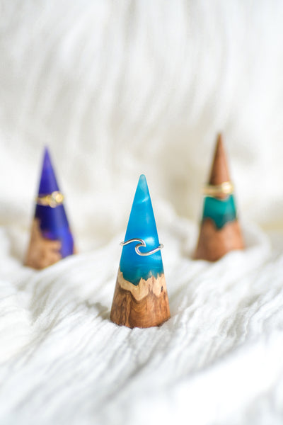 Wood and Resin Ring Cone - Light blue