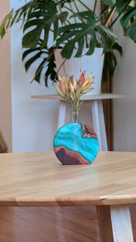 Round Vase from Burl and Resin