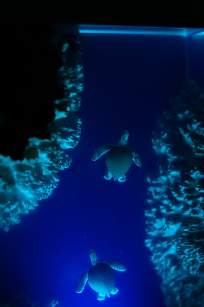 Underwater Lamp with 2 sea turtles