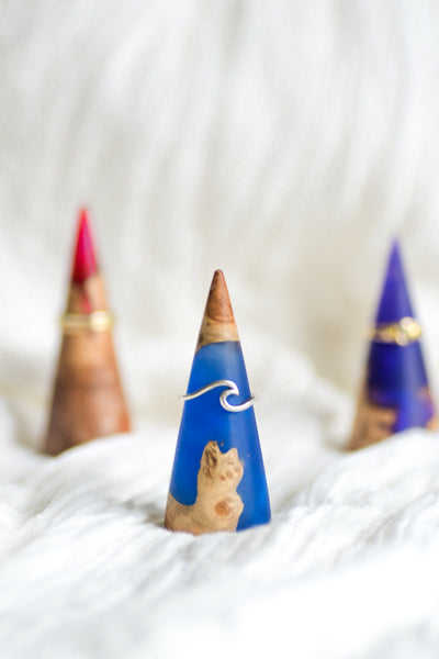 Wood and Resin Ring Cone - Dark blue