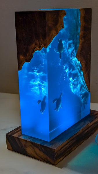 Underwater Lamp with sea turtles