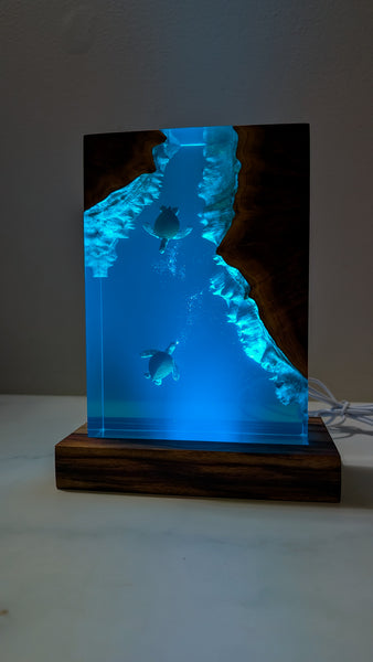 Underwater Lamp with sea turtles