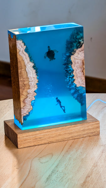 Underwater Lamp with turtle and scuba diver