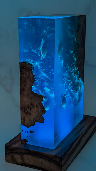 Underwater Lamp with sea turtles